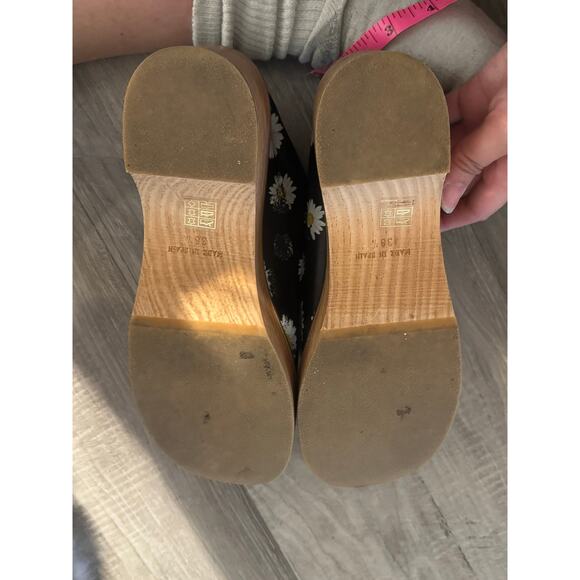 Free People Daisy Conversational Platform Clogs Black Floral Size 38 - Picture 4 of 6